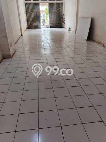 Unit Ruko disewakan di Cengkareng Jakarta Barat dengan LT 67m2 / LB 236m2 Unit Ruko disewakan di Cengkareng Jakarta Barat dengan LT 67m2 / LB 236m2