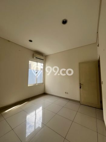 Rumah Bagus Siap Pakai Di Cengkareng Luas 320m2 Lokasi Strategis Rumah Bagus Siap Pakai Di Cengkareng Luas 320m2 Lokasi Strategis