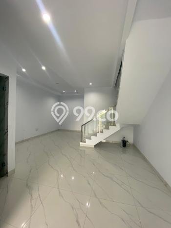Rumah Luas Asri 5 KT Siap Huni di Pegadungan Jakarta Barat Rumah Luas Asri 5 KT Siap Huni di Pegadungan Jakarta Barat