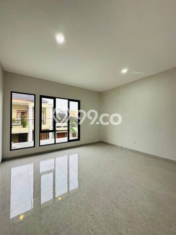Rumah Luas Asri 4 KT Siap Pakai di Pondok Cabe Tangerang Rumah Luas Asri 4 KT Siap Pakai di Pondok Cabe Tangerang