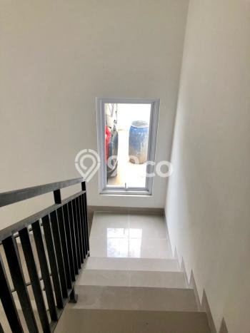 Dijual Rumah Eksklusif 2 KT di Bintaro, Tangerang Selatan Dijual Rumah Eksklusif 2 KT di Bintaro, Tangerang Selatan