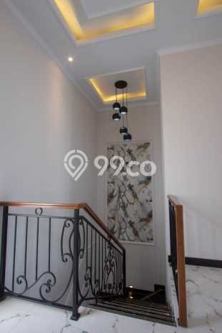 For Sale Rumah 4 Kamar Lokasi Ideal Bagus dan Strategis di Tapos For Sale Rumah 4 Kamar Lokasi Ideal Bagus dan Strategis di Tapos
