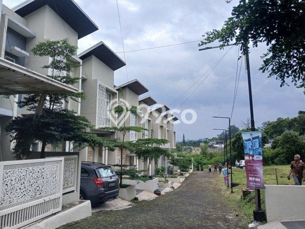 Vila di Batu, Area 100m2m², Lokasi Strategis untuk usaha Vila di Batu, Area 100m2m², Lokasi Strategis untuk usaha