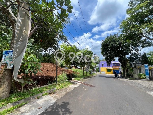 Rumah Kost untuk Dijual di Malang Kota Punya 10 Kamar Rumah Kost untuk Dijual di Malang Kota Punya 10 Kamar