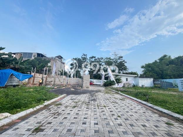 Kost Dijual di Malang Kota dengan 10 KT dan Luas 128m2 Kost Dijual di Malang Kota dengan 10 KT dan Luas 128m2