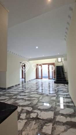 Rumah Elit Modern Tanpa Renovasi di BSD City Tangerang Rumah Elit Modern Tanpa Renovasi di BSD City Tangerang