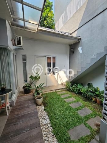 Rumah Elit Modern Tanpa Renovasi di Sektor 3A - Bintaro Tangerang Selatan Rumah Elit Modern Tanpa Renovasi di Sektor 3A - Bintaro Tangerang Selatan