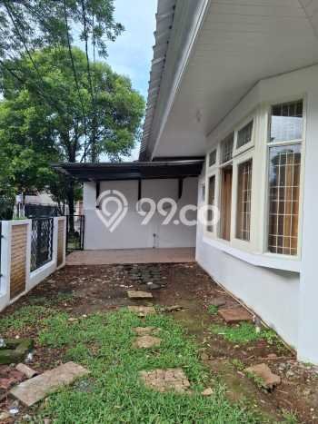 Rumah sewa siap pakai 4 Kamar Tidur di Sektor 2 - Bintaro, Jakarta Selatan Rumah sewa siap pakai 4 Kamar Tidur di Sektor 2 - Bintaro, Jakarta Selatan