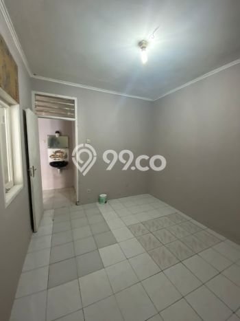 Jarang Ada! Rumah Kontrakan 3 Kamar Nyaman Siap Huni Sektor 2 - Bintaro Jarang Ada! Rumah Kontrakan 3 Kamar Nyaman Siap Huni Sektor 2 - Bintaro