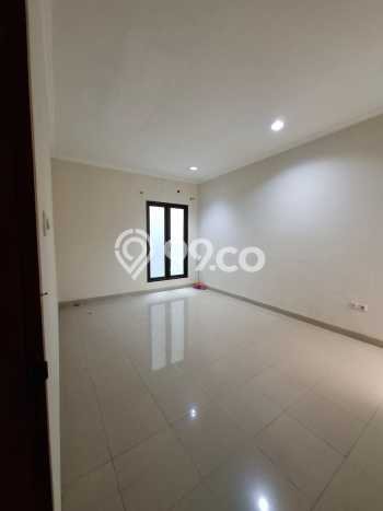 Disewakan! Rumah 4 Kamar Tidur &
3 Kamar Mandi di Sektor 2 - Bintaro, Jakarta Selatan Disewakan! Rumah 4 Kamar Tidur &
3 Kamar Mandi di Sektor 2 - Bintaro, Jakarta Selatan