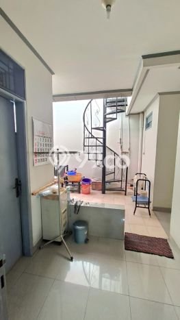 Hunian Elit LB 186m2 Siap Pakai Desain Elegan di Sektor 1 - Bintaro, Jakarta Selatan Hunian Elit LB 186m2 Siap Pakai Desain Elegan di Sektor 1 - Bintaro, Jakarta Selatan
