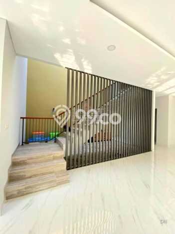 Jual Rumah Mewah Megah Dengan View Cantik di Sektor 8 - Bintaro, Tangerang Selatan Jual Rumah Mewah Megah Dengan View Cantik di Sektor 8 - Bintaro, Tangerang Selatan