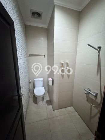 Hunian Mewah LB 200m2 Siap Pakai Desain Elegan di Bintaro, Jakarta Selatan Hunian Mewah LB 200m2 Siap Pakai Desain Elegan di Bintaro, Jakarta Selatan