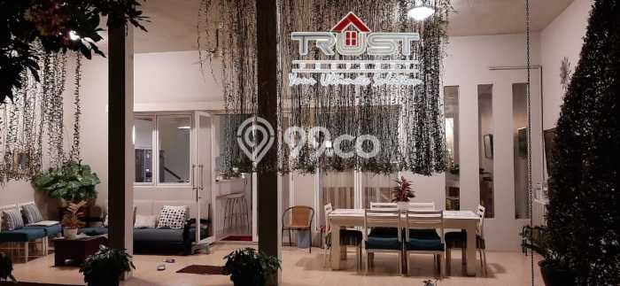 Rumah Elit LB 208m2 Siap Huni Desain Elegan di Sektor 7-Bintaro, Tangerang Selatan Rumah Elit LB 208m2 Siap Huni Desain Elegan di Sektor 7-Bintaro, Tangerang Selatan