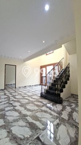 Rumah Elit Modern Siap Huni di BSD City Tangerang Rumah Elit Modern Siap Huni di BSD City Tangerang