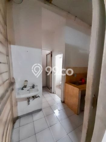 Ruko Dijual di Tangerang Selatan LT 73m2 & LB 136m2 Lokasi Terbaik! Ruko Dijual di Tangerang Selatan LT 73m2 & LB 136m2 Lokasi Terbaik!