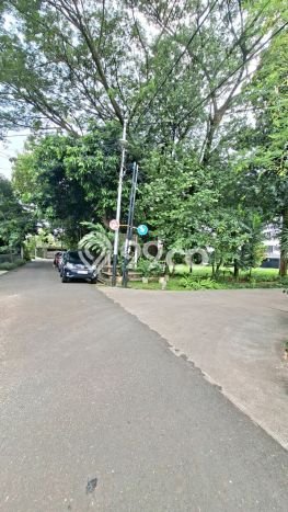 Dijual Rumah Mewah Megah Dengan View Eksklusif di Sektor 1 - Bintaro, Jakarta Selatan Dijual Rumah Mewah Megah Dengan View Eksklusif di Sektor 1 - Bintaro, Jakarta Selatan