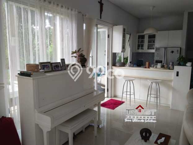 Rumah Elit LB 208m2 Siap Huni Desain Elegan di Sektor 7-Bintaro, Tangerang Selatan Rumah Elit LB 208m2 Siap Huni Desain Elegan di Sektor 7-Bintaro, Tangerang Selatan