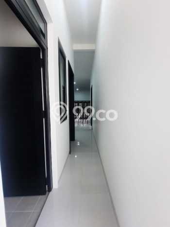 Ready to Use! Luxury House LT 375m2 Desain Modern di BSD City Ready to Use! Luxury House LT 375m2 Desain Modern di BSD City