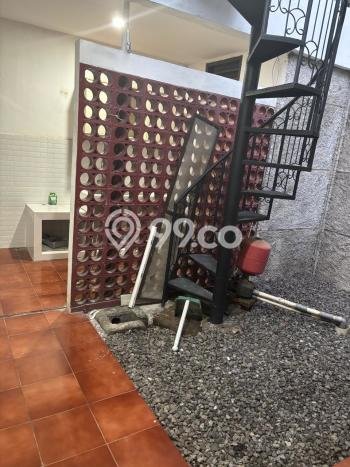 Jarang Ada! Rumah Sewa 5 Kamar Bagus Siap Huni Sektor 2 - Bintaro Jarang Ada! Rumah Sewa 5 Kamar Bagus Siap Huni Sektor 2 - Bintaro