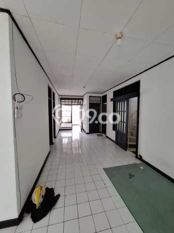 Sewa Rumah Murah di Sektor 2 - Bintaro Jakarta Selatan dengan 4 KT Sewa Rumah Murah di Sektor 2 - Bintaro Jakarta Selatan dengan 4 KT