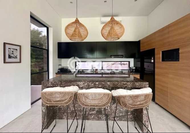Disewakan Rumah Nyaman di Uluwatu LT 611m2 / LB 273m2 Siap Huni Disewakan Rumah Nyaman di Uluwatu LT 611m2 / LB 273m2 Siap Huni