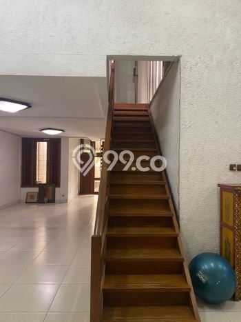Dijual Rumah Luas Megah Dengan View Eksklusif di Puri Indah, Jakarta Barat Dijual Rumah Luas Megah Dengan View Eksklusif di Puri Indah, Jakarta Barat