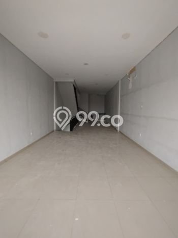 For Rent Ruko Strategis Kawasan , Luas 238m2m², Area Komersial, Akses Bagus For Rent Ruko Strategis Kawasan , Luas 238m2m², Area Komersial, Akses Bagus