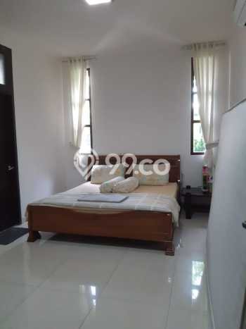 Siap Huni Hunian Elit 7 Kamar di Tebet Dekat ke Mana Pun Siap Huni Hunian Elit 7 Kamar di Tebet Dekat ke Mana Pun
