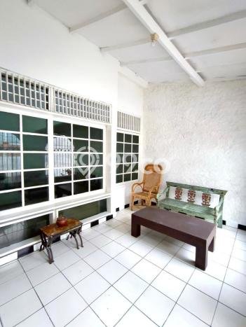 For Sale! Luxury House LT 225m2 Desain Elegan di Lebak Bulus For Sale! Luxury House LT 225m2 Desain Elegan di Lebak Bulus
