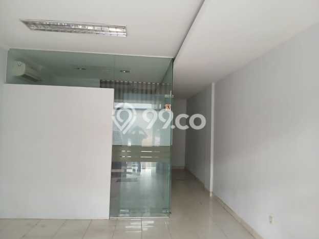 Ruko Dijual di Jakarta Barat LT 48m2 & LB 89m2 Lokasi Terbaik! Ruko Dijual di Jakarta Barat LT 48m2 & LB 89m2 Lokasi Terbaik!
