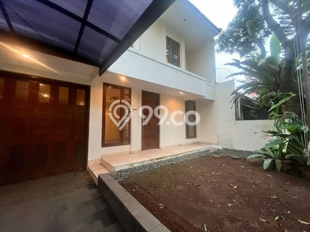 Rumah Elit Modern Tanpa Renovasi di Lebak Bulus Jakarta Selatan Rumah Elit Modern Tanpa Renovasi di Lebak Bulus Jakarta Selatan