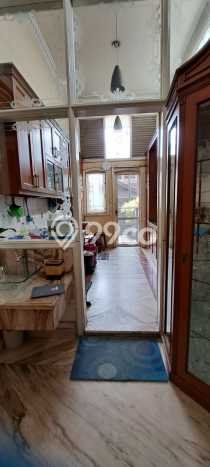 Rumah Luxury Modern Tanpa Renovasi di Meruya Jakarta Barat Rumah Luxury Modern Tanpa Renovasi di Meruya Jakarta Barat