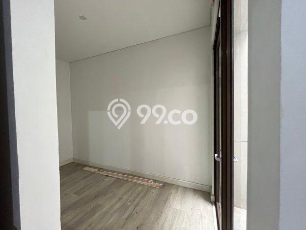 HARGA SPESIAL! Rumah di BSD City, Dekat Fasilitas, 4 KM, Luas 120m² Bangunan 198m² HARGA SPESIAL! Rumah di BSD City, Dekat Fasilitas, 4 KM, Luas 120m² Bangunan 198m²
