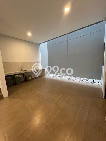 Jarang Ada! Rumah Kontrakan 4 Kamar Bagus Siap Huni BSD City Jarang Ada! Rumah Kontrakan 4 Kamar Bagus Siap Huni BSD City
