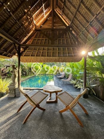 Vila Kawasan , Area 1530m2m², Lokasi Strategis Vila Kawasan , Area 1530m2m², Lokasi Strategis