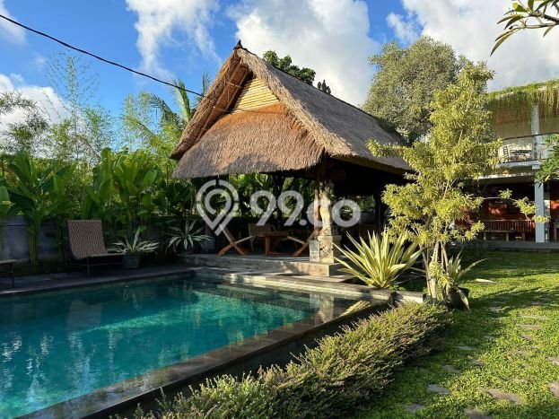Vila Kawasan , Area 1530m2m², Lokasi Strategis Vila Kawasan , Area 1530m2m², Lokasi Strategis