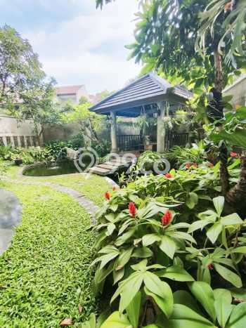 Ready to Use! Premium House LT 480m2 Desain Elegan di Pekayon Ready to Use! Premium House LT 480m2 Desain Elegan di Pekayon