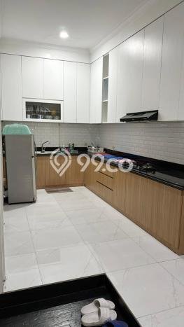 Dijual Rumah Mewah Megah Dengan View Eksklusif di Taman Kencana, Jakarta Barat Dijual Rumah Mewah Megah Dengan View Eksklusif di Taman Kencana, Jakarta Barat