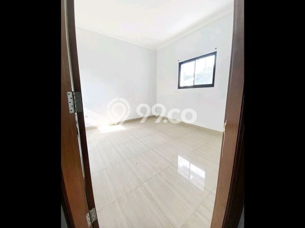 For Sale Rumah Mewah Exclusive di BSD, Tangerang Selatan For Sale Rumah Mewah Exclusive di BSD, Tangerang Selatan