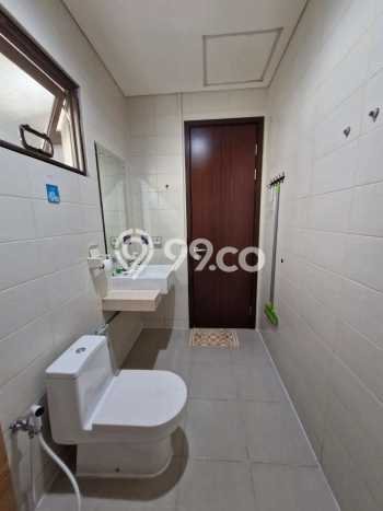 Rumah Mewah LB 152m2 Siap Pakai Desain Elegan di BSD, Tangerang Rumah Mewah LB 152m2 Siap Pakai Desain Elegan di BSD, Tangerang