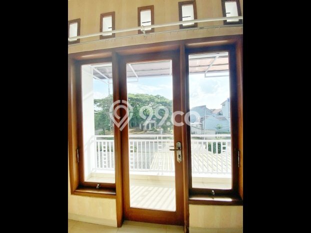 For Sale Rumah Mewah Exclusive di BSD, Tangerang Selatan For Sale Rumah Mewah Exclusive di BSD, Tangerang Selatan