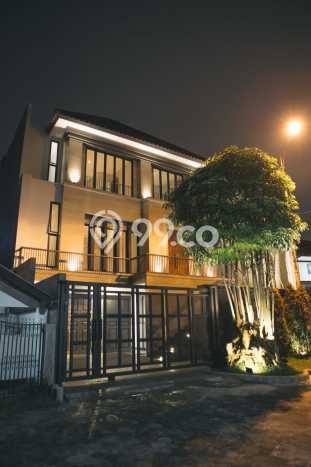 Hunian Eksklusif Dijual LT 325m2 di Kebayoran Baru, Jakarta Selatan Hunian Eksklusif Dijual LT 325m2 di Kebayoran Baru, Jakarta Selatan