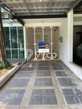 Jual Rumah Luas Elegan Dengan View Cantik di Citra Grand, Jakarta Timur Jual Rumah Luas Elegan Dengan View Cantik di Citra Grand, Jakarta Timur