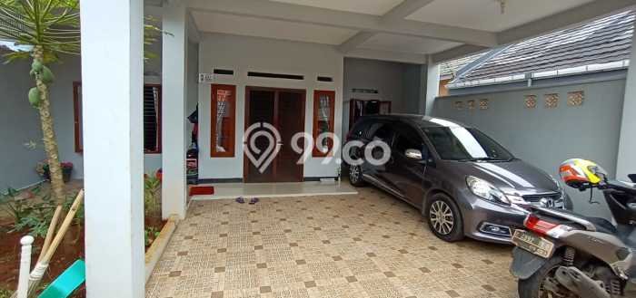 Dijual Rumah 3 Kamar Lokasi Ideal Bagus dan Strategis di Cipayung Dijual Rumah 3 Kamar Lokasi Ideal Bagus dan Strategis di Cipayung