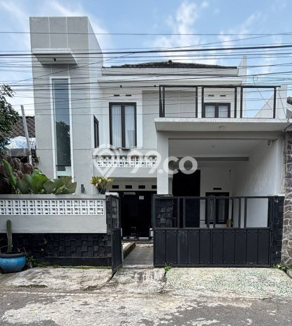 Rumah Modern Minimalis 5 KT Bisa Langsung Pindah di Lowokwaru Rumah Modern Minimalis 5 KT Bisa Langsung Pindah di Lowokwaru