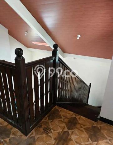 INVESTASI TEPAT! Rumah di Meruya, Luas 175m2m² LB 290m2m² INVESTASI TEPAT! Rumah di Meruya, Luas 175m2m² LB 290m2m²