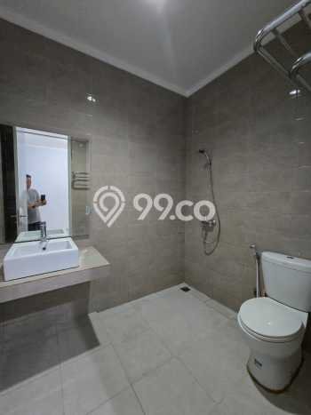 Disewakan! Rumah 3 Kamar Tidur &
3 Kamar Mandi di Bintaro, Tangerang Selatan Disewakan! Rumah 3 Kamar Tidur &
3 Kamar Mandi di Bintaro, Tangerang Selatan