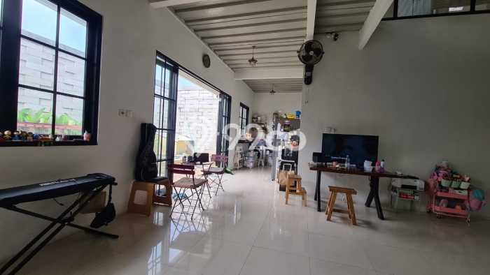 Ready to Use! Luxury House LT 400m2 Desain Elegan di Kelapa Dua Ready to Use! Luxury House LT 400m2 Desain Elegan di Kelapa Dua