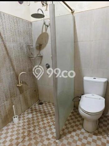 INVESTASI TEPAT! Rumah di Meruya, Luas 175m2m² LB 290m2m² INVESTASI TEPAT! Rumah di Meruya, Luas 175m2m² LB 290m2m²